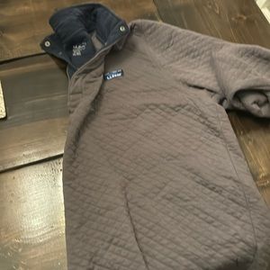 Quilted 1/4 button up sweatshirt EUC
